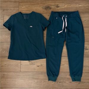 Figs Teal Jogger Set with Pink Drawstring